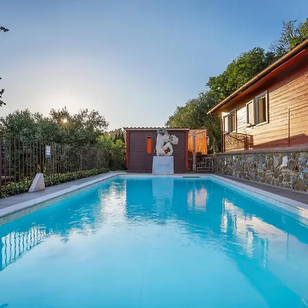 Ferienhaus The Sunset Hill With Private Swimming Pool And A/c Camaiore